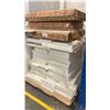 Image 4 : 3 PALLETS OF WHITE CABINET DOORS AND DRAWER FRONTS. ASST SIZES. MUST TAKE ALL. 100'S OF PIECES
