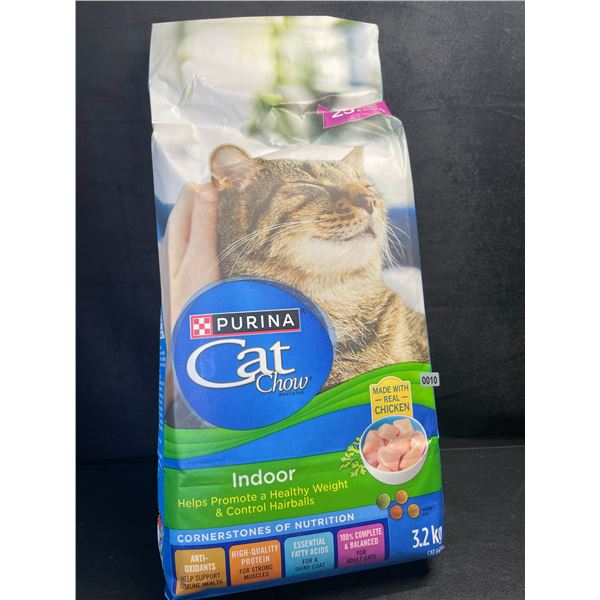 1 Bag of Purina Cat Chow Real Chicken Indoor Cat Food - 3.2KG Bag - New Sealed (BB: AUG 2026)