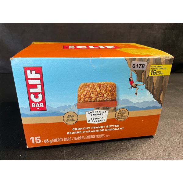 1 Box of CLIF Crunchy Peanut Butter Energy Bars - 15 x 68g Bars - New (Dmg Box*)
