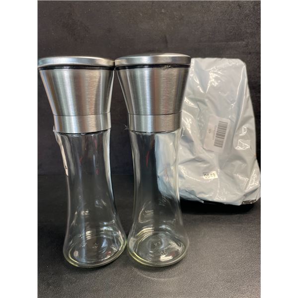 4 Refillable Stainless Steel Salt and Pepper Shakers w/ Adjustable Coarse Mills (2 x 2-Packs) - New
