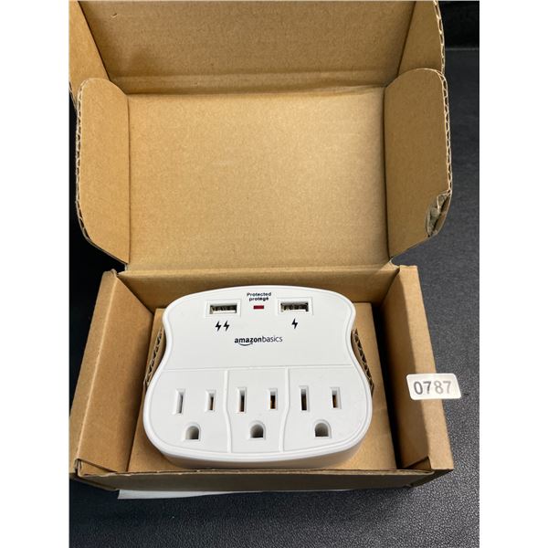 1 AmazonBasics 3-Outlet Surge Protector Wall-Outlet Extender w/ 2 USB Ports - New