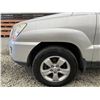 Image 31 : 2010 KIA SPORTAGE, SILVER, 221586 KMS, FOUR WHEEL DRIVE. - D665169