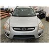Image 6 : 2010 KIA SPORTAGE, SILVER, 221586 KMS, FOUR WHEEL DRIVE. - D665169