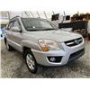 Image 8 : 2010 KIA SPORTAGE, SILVER, 221586 KMS, FOUR WHEEL DRIVE. - D665169