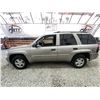 Image 23 : 2002 CHEVROLET TRAIL BLAZER, GOLD, 249994 KMS, 4 WHEEL DRIVE. - D435097