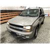 Image 3 : 2002 CHEVROLET TRAIL BLAZER, GOLD, 249994 KMS, 4 WHEEL DRIVE. - D435097