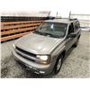 Image 4 : 2002 CHEVROLET TRAIL BLAZER, GOLD, 249994 KMS, 4 WHEEL DRIVE. - D435097