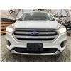 Image 5 : 2017 FORD ESCAPE, WHITE, 128425 KMS, FOUR WHEEL DRIVE. - DE60368