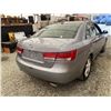 Image 15 : 2008 HYUNDAI SONATA, GREY, 185512 KMS, FRONT WHEEL DRIVE. - D323063
