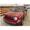 Image 3 : 2011 JEEP PATRIOT, RED, 215048 KMS, FOUR WHEEL DRIVE. - B113145