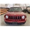 Image 6 : 2011 JEEP PATRIOT, RED, 215048 KMS, FOUR WHEEL DRIVE. - B113145