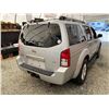 Image 15 : 2005 NISSAN PATHFINDER LE, GREY, 276948 KMS, FOUR WHEEL DRIVE. - B723989