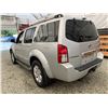 Image 20 : 2005 NISSAN PATHFINDER LE, GREY, 276948 KMS, FOUR WHEEL DRIVE. - B723989