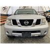 Image 5 : 2005 NISSAN PATHFINDER LE, GREY, 276948 KMS, FOUR WHEEL DRIVE. - B723989