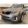 Image 2 : 2015 KIA SORENTO, GOLD, 152192 KMS, FOUR WHEEL DRIVE. - D616825