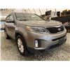 Image 8 : 2015 KIA SORENTO, GOLD, 152192 KMS, FOUR WHEEL DRIVE. - D616825