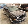 Image 10 : 2011 JEEP PATRIOT, GREY, 148 KMS, FOUR WHEEL DRIVE. - J112199