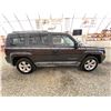Image 11 : 2011 JEEP PATRIOT, GREY, 148 KMS, FOUR WHEEL DRIVE. - J112199