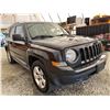 Image 8 : 2011 JEEP PATRIOT, GREY, 148 KMS, FOUR WHEEL DRIVE. - J112199