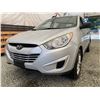Image 2 : 2012 HYUNDAI TUCSON, SILVER, 209596 KMS, FRONT WHEEL DRIVE. - J481210