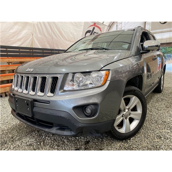 2013 JEEP COMPASS, GREY, 199400 KMS, FOUR WHEEL DRIVE. - B277769