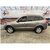 Image 23 : 2011 HYUNDAI SANTE FE, GREY, 181615 KMS, FOUR WHEEL DRIVE. - D027673