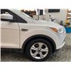 Image 25 : 2014 FORD ESCAPE, WHITE, 271246 KMS, FRONT WHEEL DRIVE. - DD39253