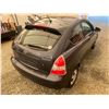 Image 10 : 2011 HYUNDAI ACCENT, GREY, 149743 KMS, FRONT WHEEL DRIVE. - J202842