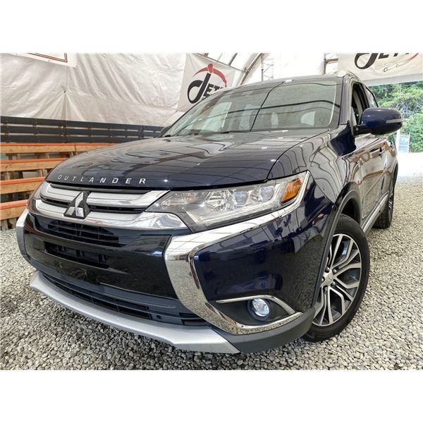 2017 MITSUBISHI OUTLANDER BLUE, 167487 KMS, FOUR WHEEL DRIVE. - D612165
