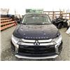 Image 6 : 2017 MITSUBISHI OUTLANDER BLUE, 167487 KMS, FOUR WHEEL DRIVE. - D612165