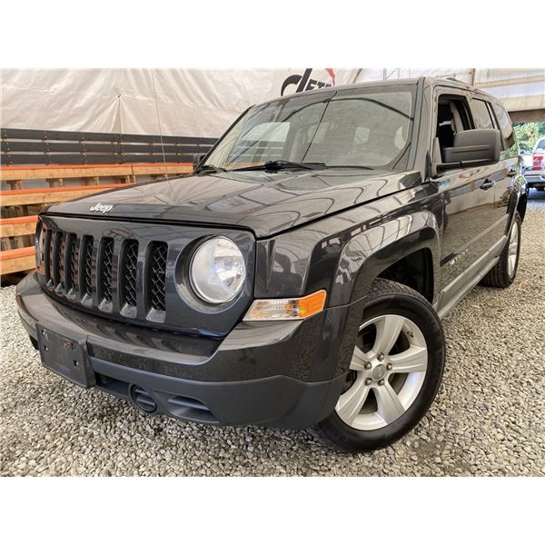 2011 JEEP PATRIOT, GREY, 148239 KMS, FOUR WHEEL DRIVE. - J112199