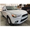 Image 8 : 2011 MITSUBISHI RVR, WHITE, 219724 KMS, FOUR WHEEL DRIVE. - D601855