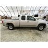 Image 11 : 2011 GMC SIERRA, SILVER, 275903 KMS, 4X4. - D348404