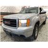 Image 2 : 2011 GMC SIERRA, SILVER, 275903 KMS, 4X4. - D348404