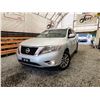 Image 1 : 2014 NISSAN PATHFINDER, GREY, 186950 KMS, FOUR WHEEL DRIVE. - D600251