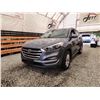 Image 2 : 2017 HYUNDAI TUCSON, GREY, 190169 KMS, ALL WHEEL DRIVE. - J304940