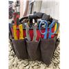 Image 5 : 501 -- TOOL BUCKET
