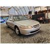 Image 8 : 1999 HONDA ACCORD EX, GOLD, 300763 KMS, FRONT WHEEL DRIVE. NO RESERVE. - P804153