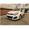 Image 1 : 2013 KIA RIO, WHITE, 188538 KMS, FRONT WHEEL DRIVE. NO RESERVE. - D810889