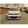 Image 5 : 2013 KIA RIO, WHITE, 188538 KMS, FRONT WHEEL DRIVE. NO RESERVE. - D810889