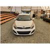 Image 6 : 2013 KIA RIO, WHITE, 188538 KMS, FRONT WHEEL DRIVE. NO RESERVE. - D810889