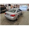 Image 16 : 2016 CHEVY CRUZE, SILVER, 160486 KMS, FRONT WHEEL DRIVE. - D188930