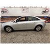 Image 23 : 2016 CHEVY CRUZE, SILVER, 160486 KMS, FRONT WHEEL DRIVE. - D188930