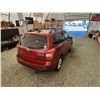 Image 16 : 2016 SUBARU FORESTER, RED, 219693 KMS, ALL WHEEL DRIVE. - D528549