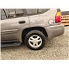 Image 29 : 2005 GMC ENVOY, GREY, 195753 KMS, FOUR WHEEL DRIVE. - D310966