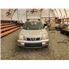 Image 6 : 2006 NISSAN X-TRAIL, SILVER, 303604 KMS, FOUR WHEEL DRIVE. - D210684