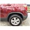 Image 29 : 2016 CHEVY TRAX, RED, 127463 KMS, ALL WHEEL DRIVE. - D194412
