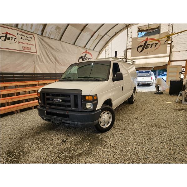 2011 FORD ECONOLINE E150, WHITE, 259788 KMS, REAR WHEEL DRIVE. - DA39455