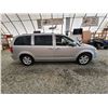 Image 11 : 2011 DODGE GRAND CARAVAN, SILVER, 235181 KMS, FRONT WHEEL DRIVE. - B758050