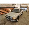 Image 4 : 2002 DODGE DAKOTA, SILVER, 317094 KMS, 4X4. - B699077